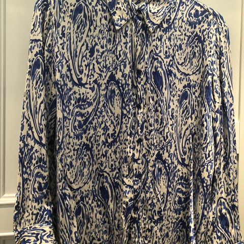 Zara silkeskjorte