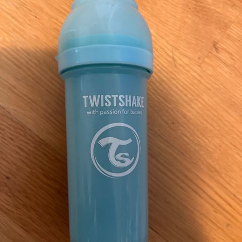 twistshake flasker selges