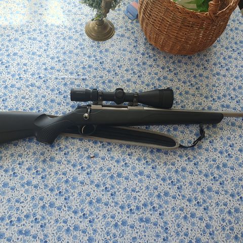 Komplett Tikka T3x 308 riflepakke med stash selges. Bli klar til høstjakta!