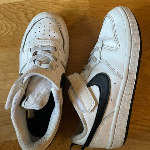 Nike halvhøye sneakers