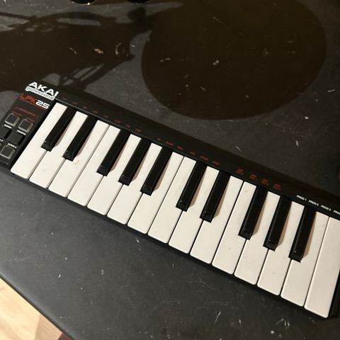 MIDI Keyboard