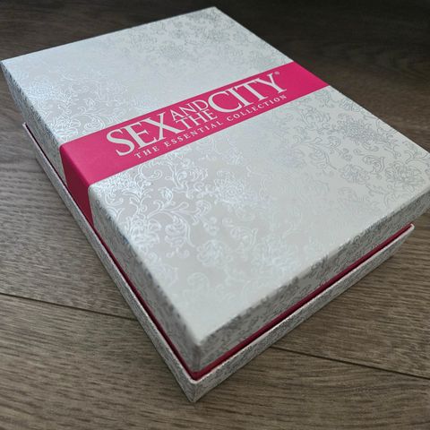 Sex and the city. The essential collection