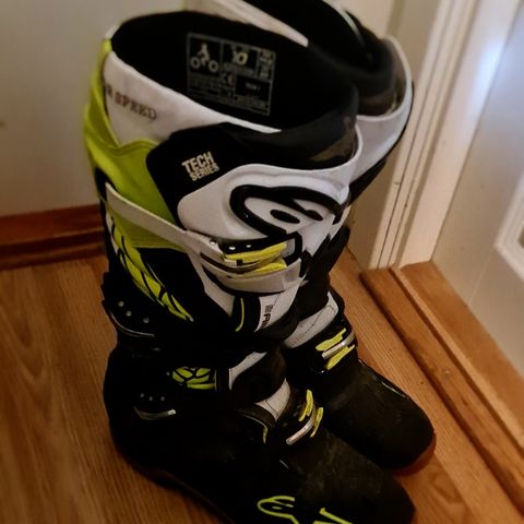 Alpinestar tech 7