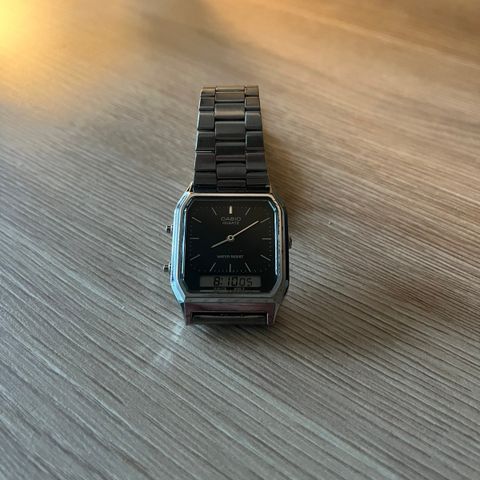 Casio Quartz klokke (midlertidig reservert)