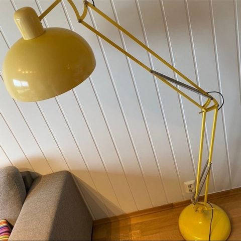 «Pixar»-lampe