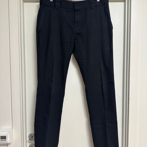 Dickies Slim Fit Chino