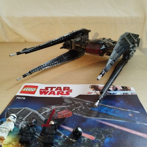 75179 LEGO Star Wars Kylo Ren's TIE Fighter