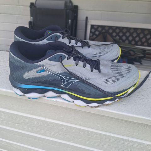 Mizuno wave sky 7