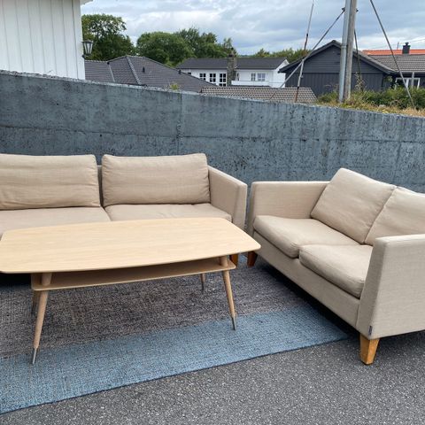 Hødnebø 2 seter + 3 seter sofa