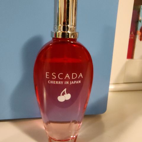 Escada cherry in Japan 100ml