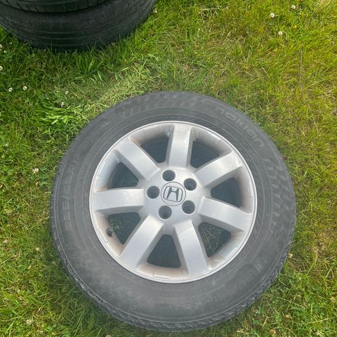 Dekk med Honda felg 225/65 R17