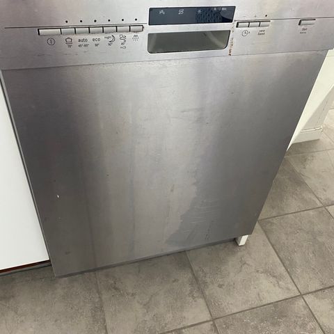 Pent brukt Siemens oppvaskmaskin selges