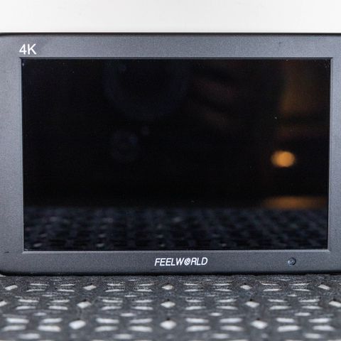 Feelworld T7 4K on camera monitor