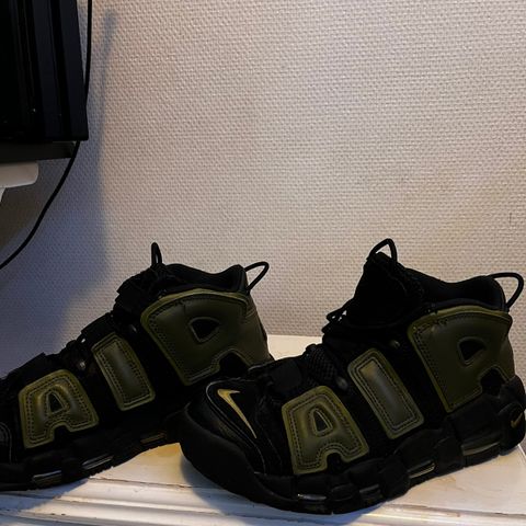 Air Nike more uptempo