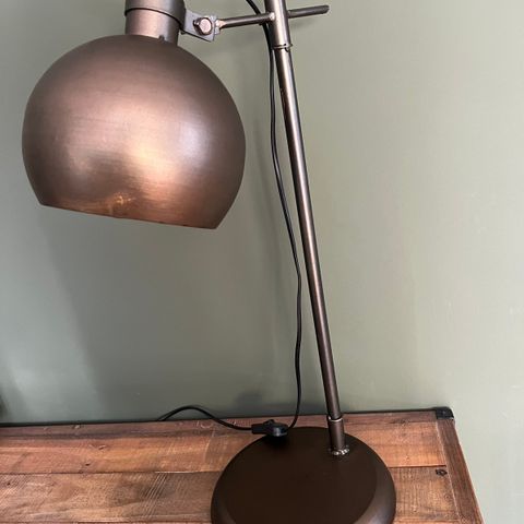 Bordlampe i rust