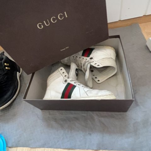Gucci sneakers selges, billig