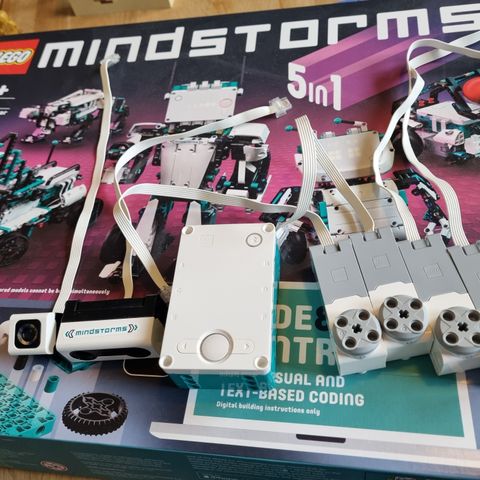 *Reservert* Lego Mindstorms 51515 Robot Inventor