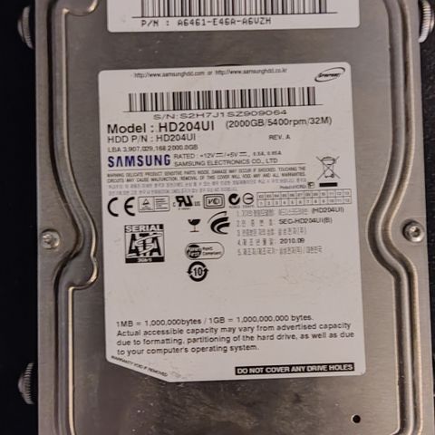 2 stk 2 TB og 1 stk 1 TB harddisk/HDD