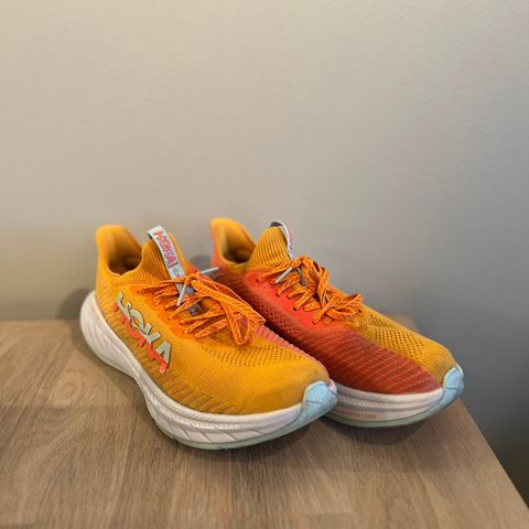 Hoka Carbon x3