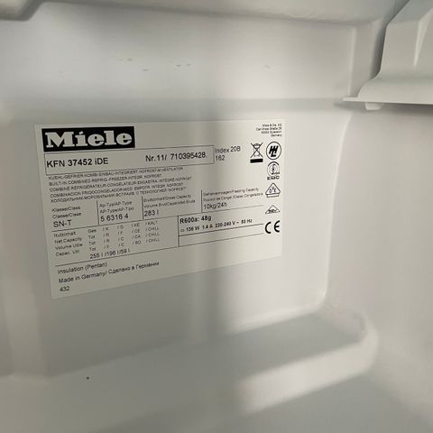 Integrert kombiskap fra Miele