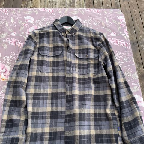 Fjellreven Singi heavy flannel shirt