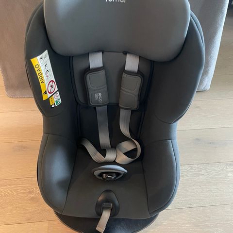 Britax Römer DUALFIX M i-SIZE bilsete