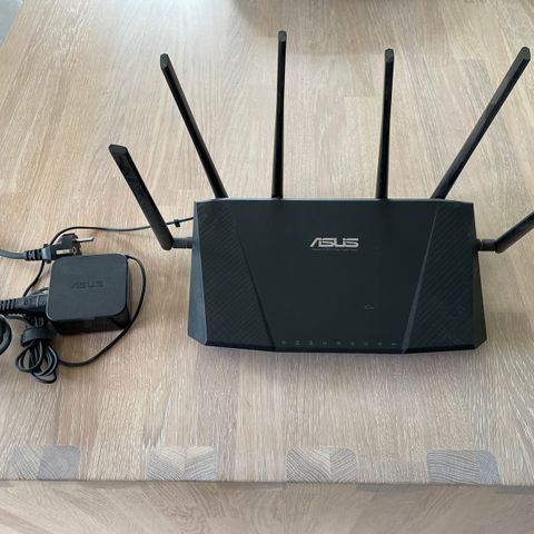 Asus RT-AC3200 trådløs trebåndsruter