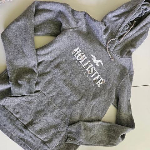 Hollister hettegenser