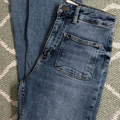 Jeans fra Zara (str 36)