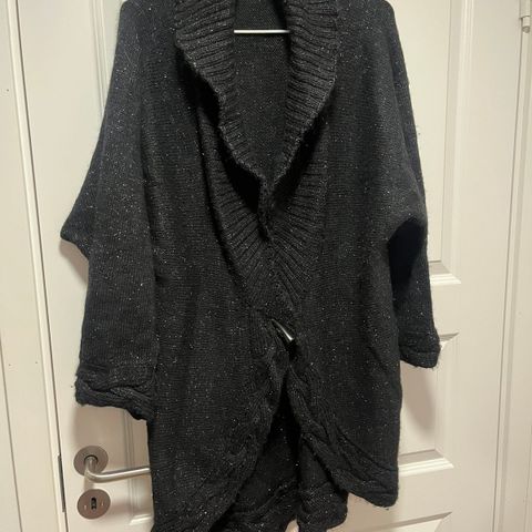 Cardigan fra Norwegian spirit by Tine Solheim