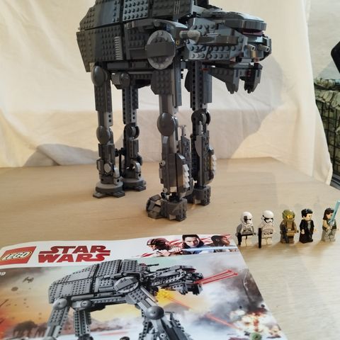 75189 LEGO Star Wars First Order Heavy Assault Walker