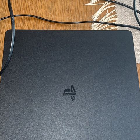 Ps4 slim