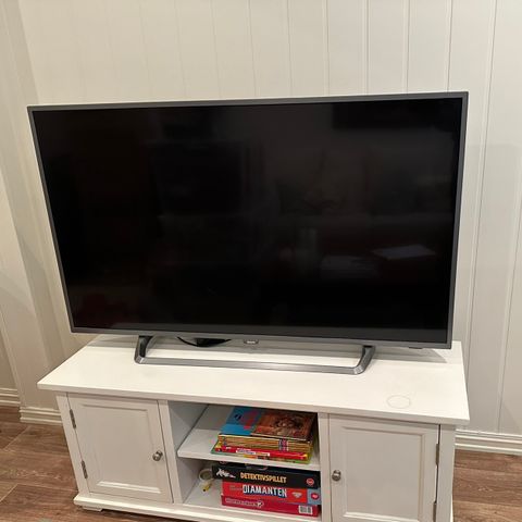 55" Svært slank 4K Smart LED-TV 55PUS6262/12