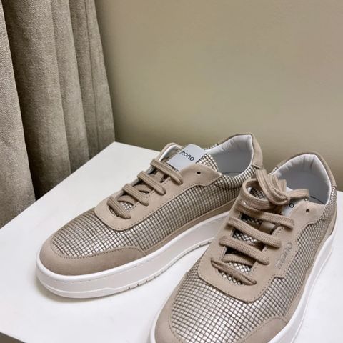 Mono sneakers  i str. 37