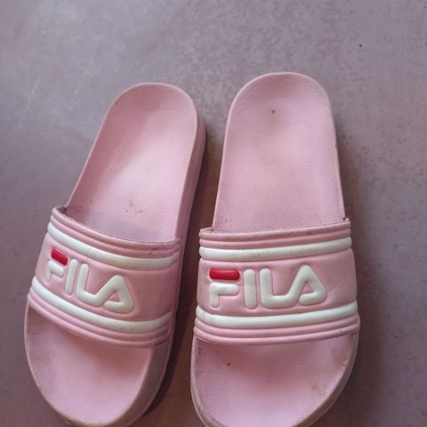 Fila slippers