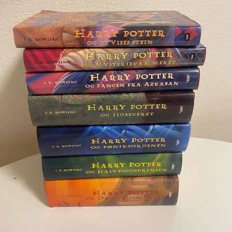 Harry Potter Bøker på norsk (komplett sett)