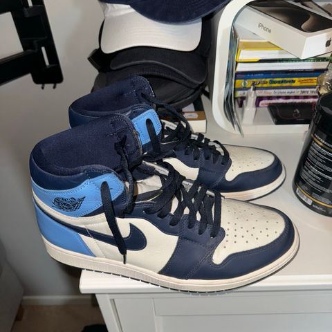 Jordan 1 retro high obsidian