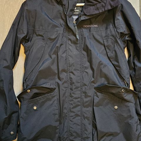 Didrikson thelma parka str.40 og har i str 42