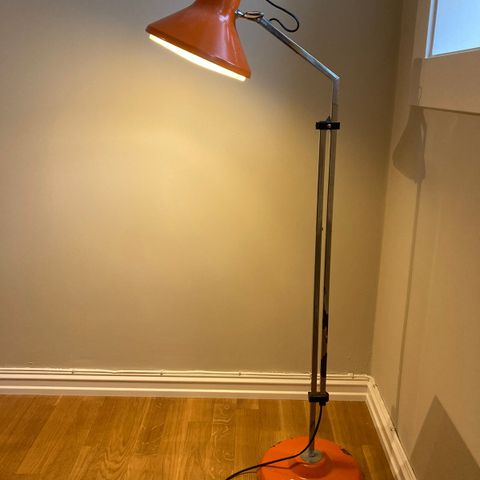 Vintage Luxo stålampe i god stand