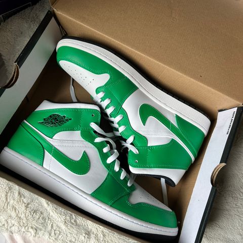 Jordan 1 Mid lucky green - 46