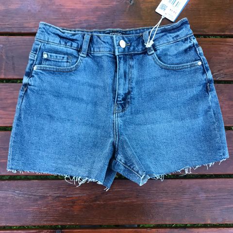 Ny jeansshorts fra Mango str. 164