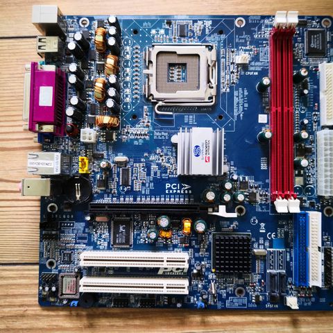 Retro Gaming: Sapphire Technology PURE Element II PE-I7RC410M-2