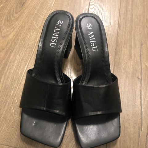 Sandal hæler