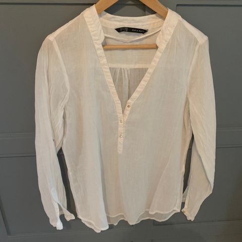 Zara hvit bluse - str. M