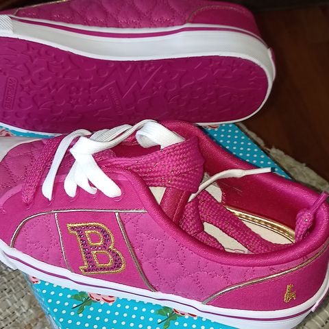 BABYCHAM TRAINERS Summer Berry