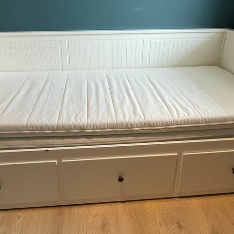 Dagseng Hemnes IKEA