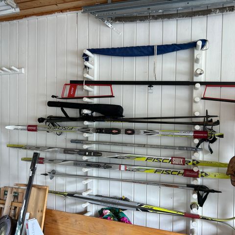 Div ski utstyr