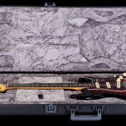 Fender Stratocaster USA (2020-2024) m/kasse
