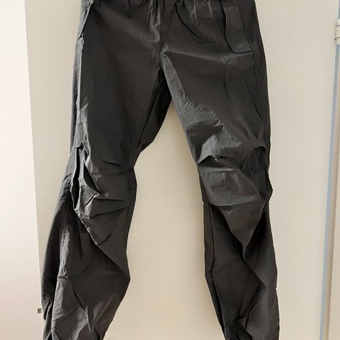 Parachute pants fra Berskha