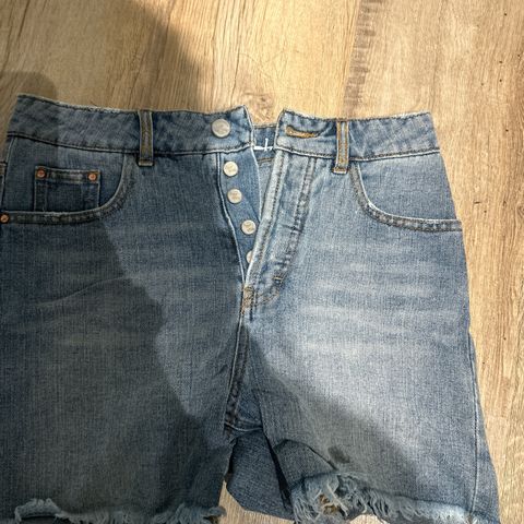 Shorts fra Bikbok str xs